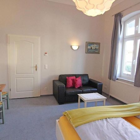 Kapitaenshaus-Lassen-Zimmer-Amistad Otel Westerland Dış mekan fotoğraf